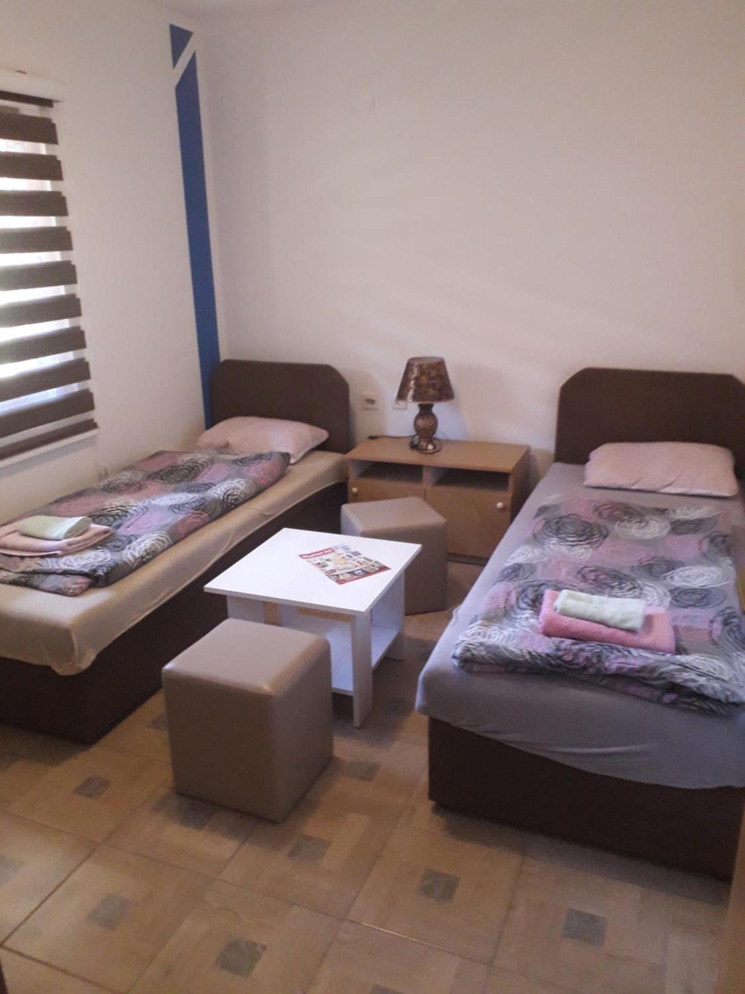 Hostel Topić Banja Luka Zimmer foto