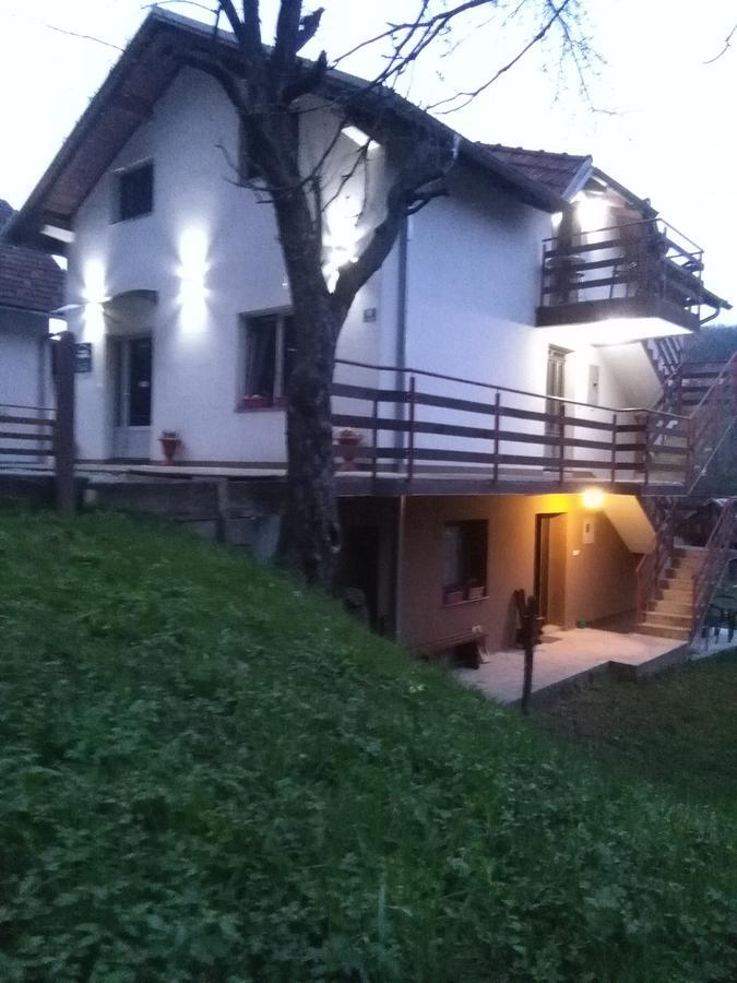 Hostel Topić Banja Luka Exterior foto